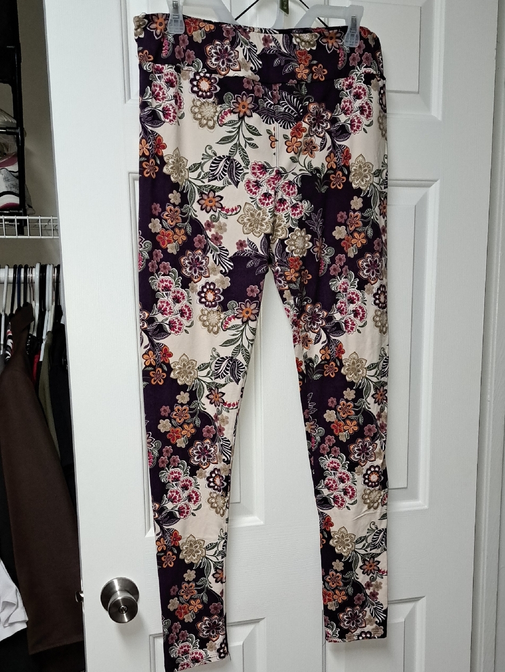 Floral Print Leggings in Cream & Purple - Women's Stretch Leggings